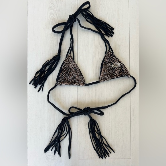 Acacia Swim Bundle - Veneto and Santorini Tops. Both Black Size Small. EUC. - Picture 4 of 8